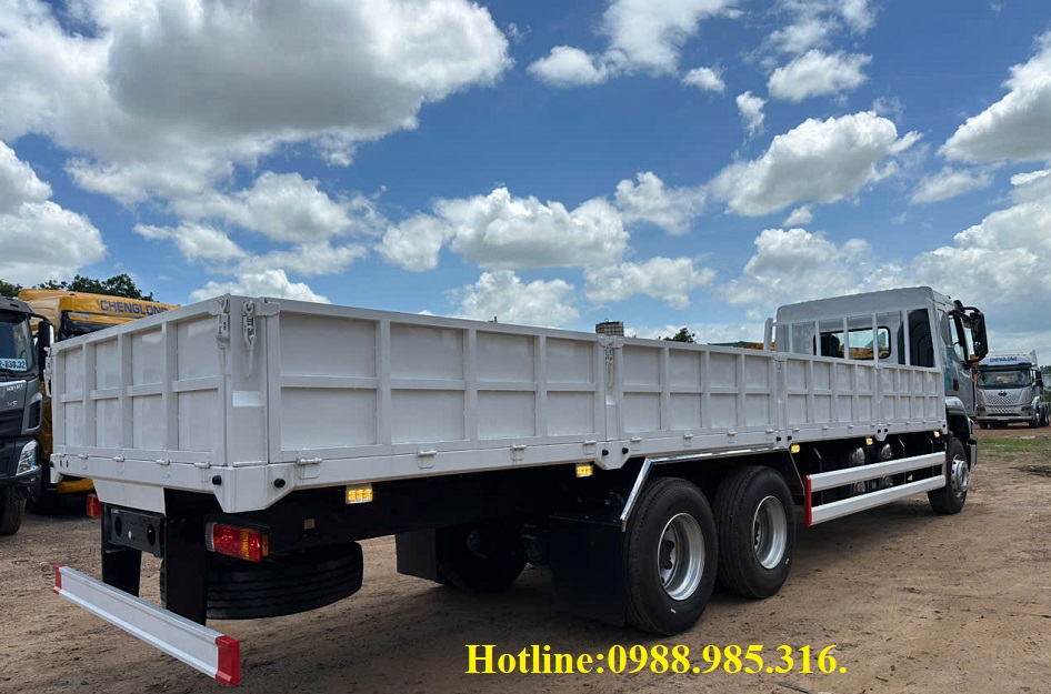 Xe tải thùng lửng 3 Chân Chenglong